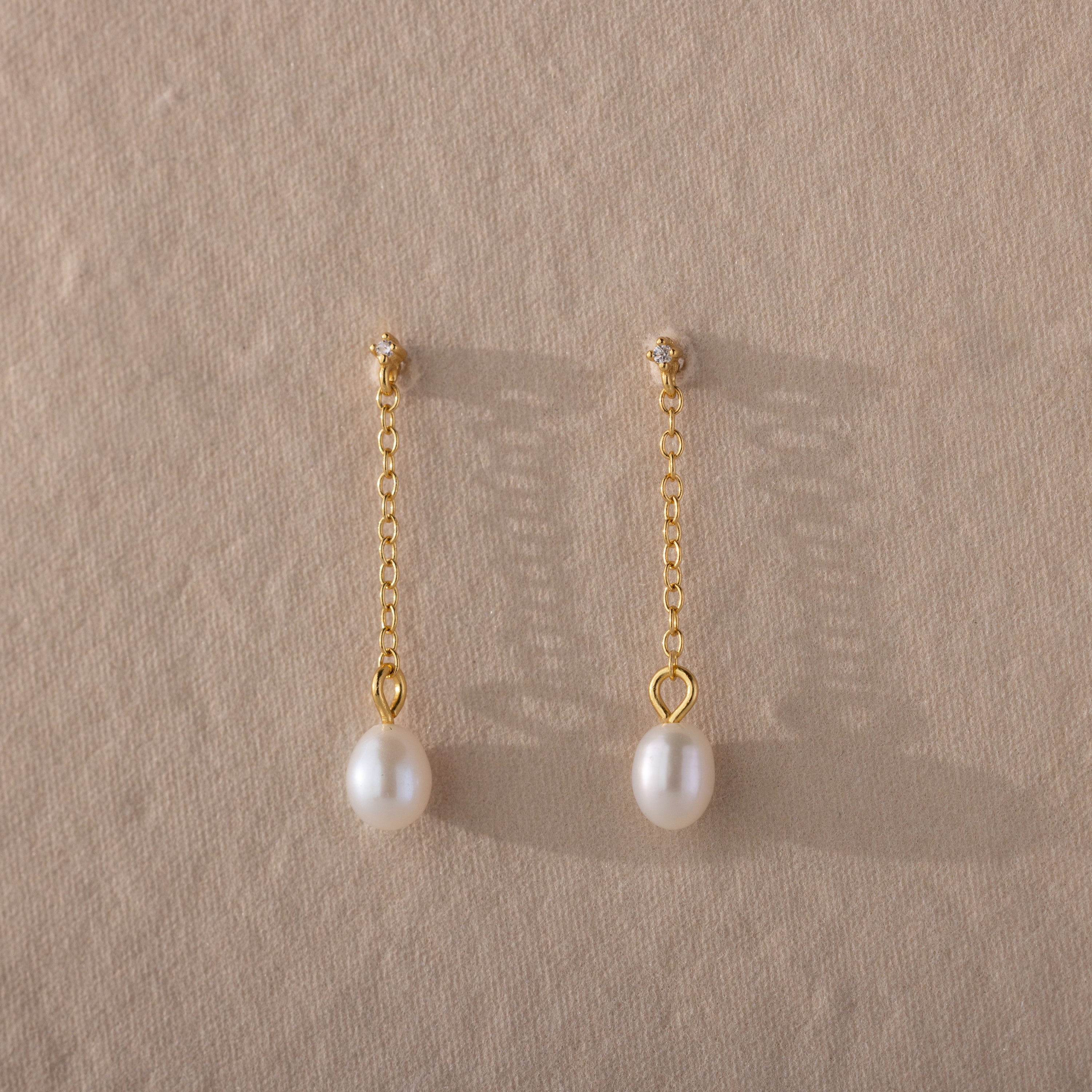 Pearl drop earrings
