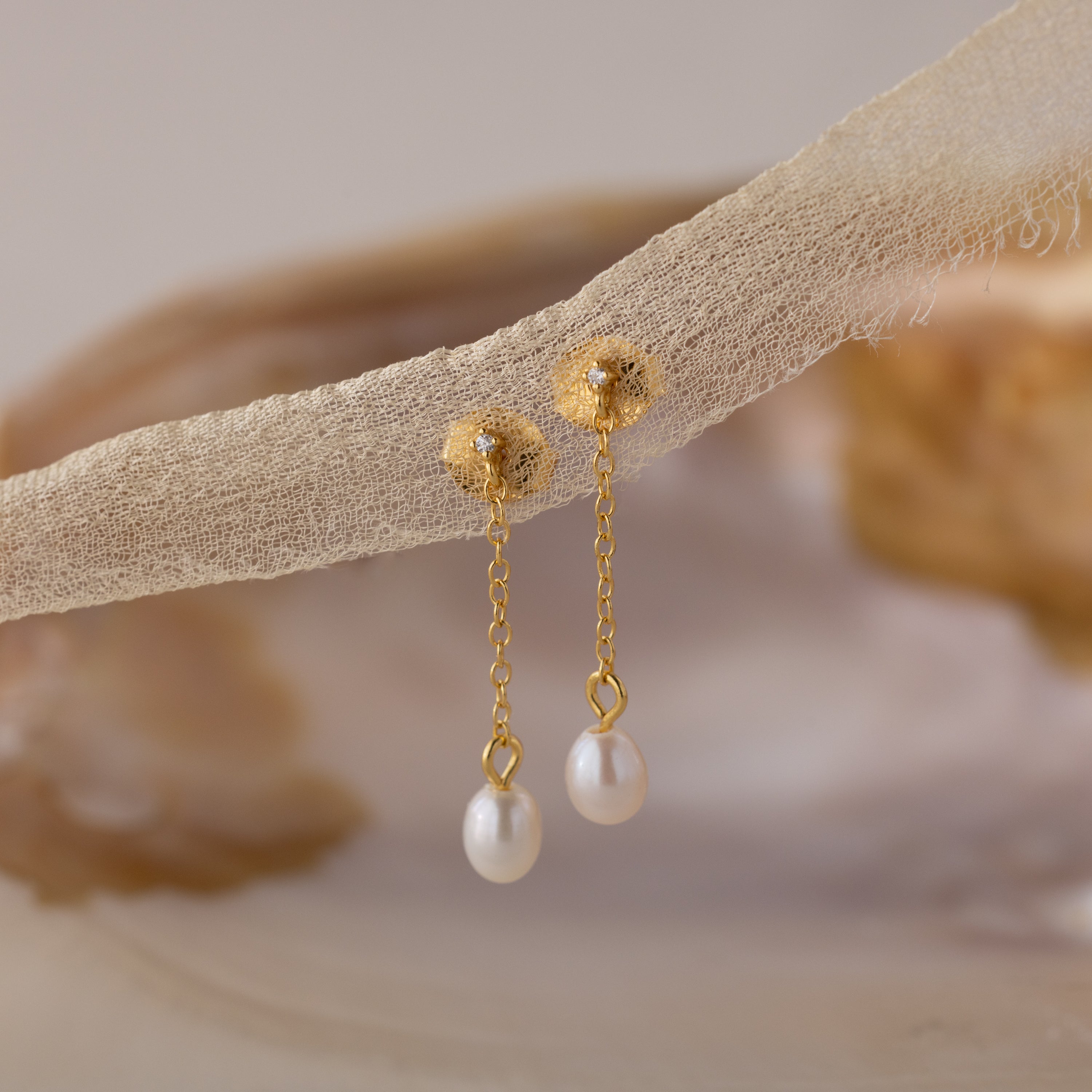 Pearl drop earrings