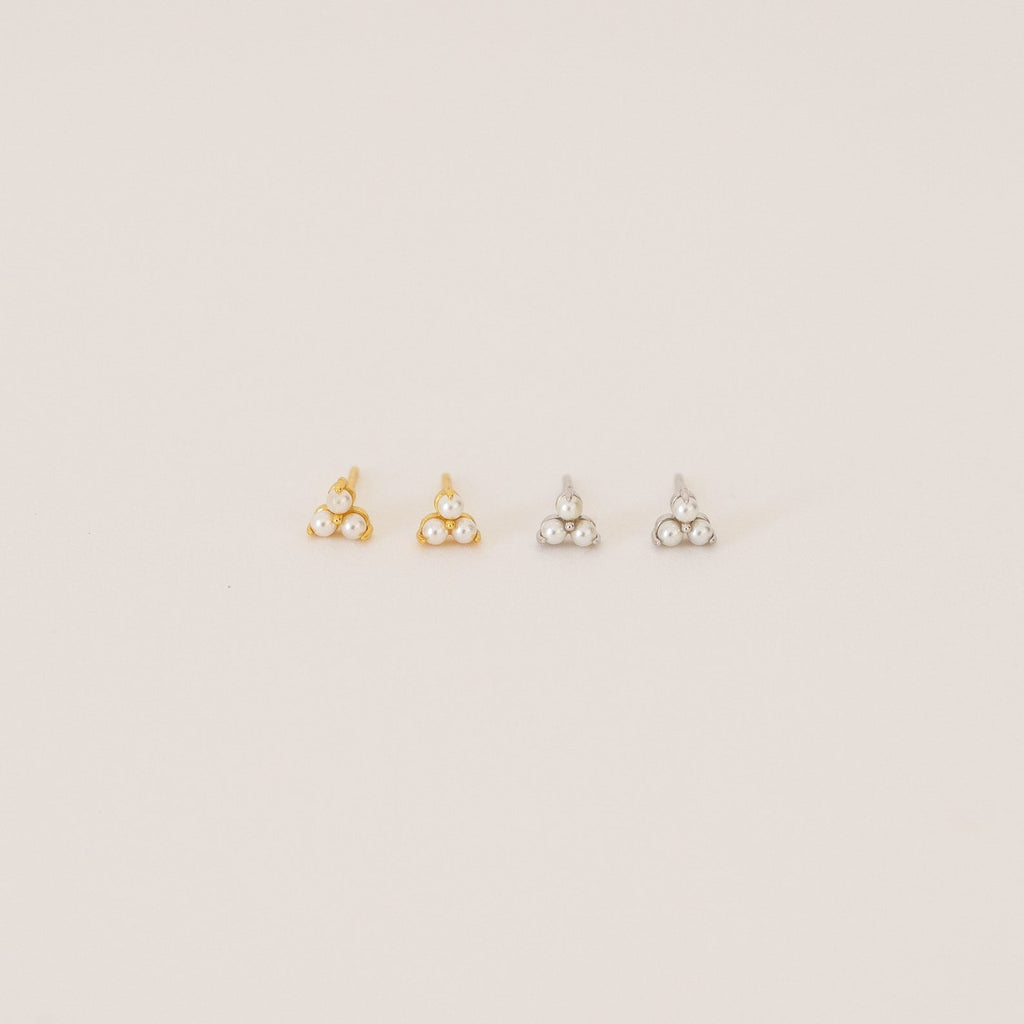 Elara pearl earrings