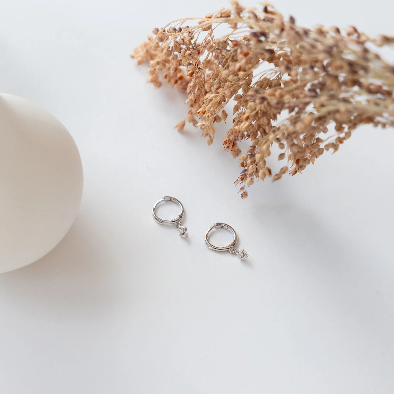 Brilliance geometric hoop earrings