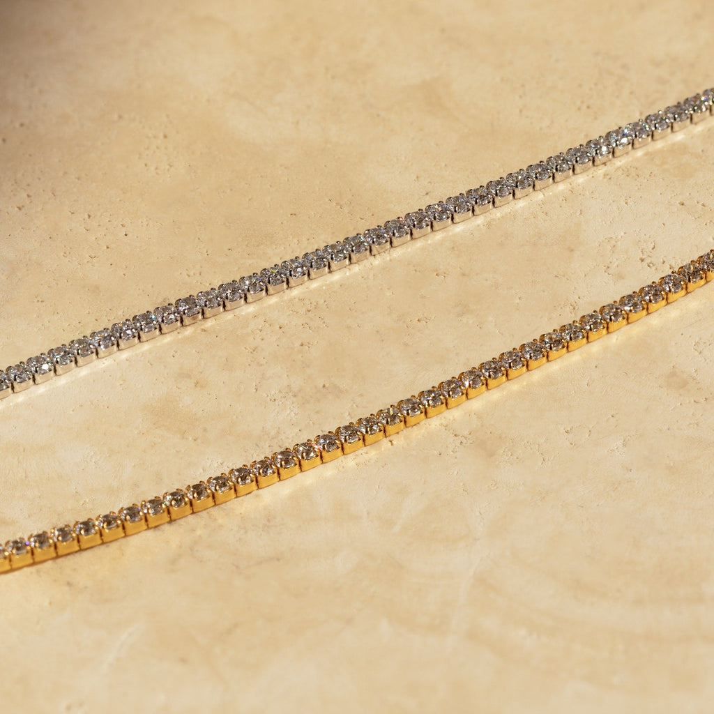 Necklace with Sparkling Crystals