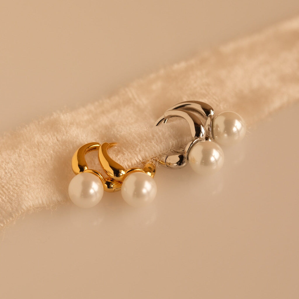 Yara pearl earrings