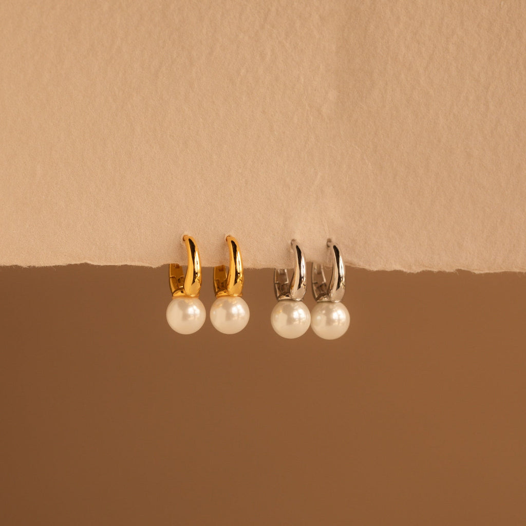 Yara pearl earrings