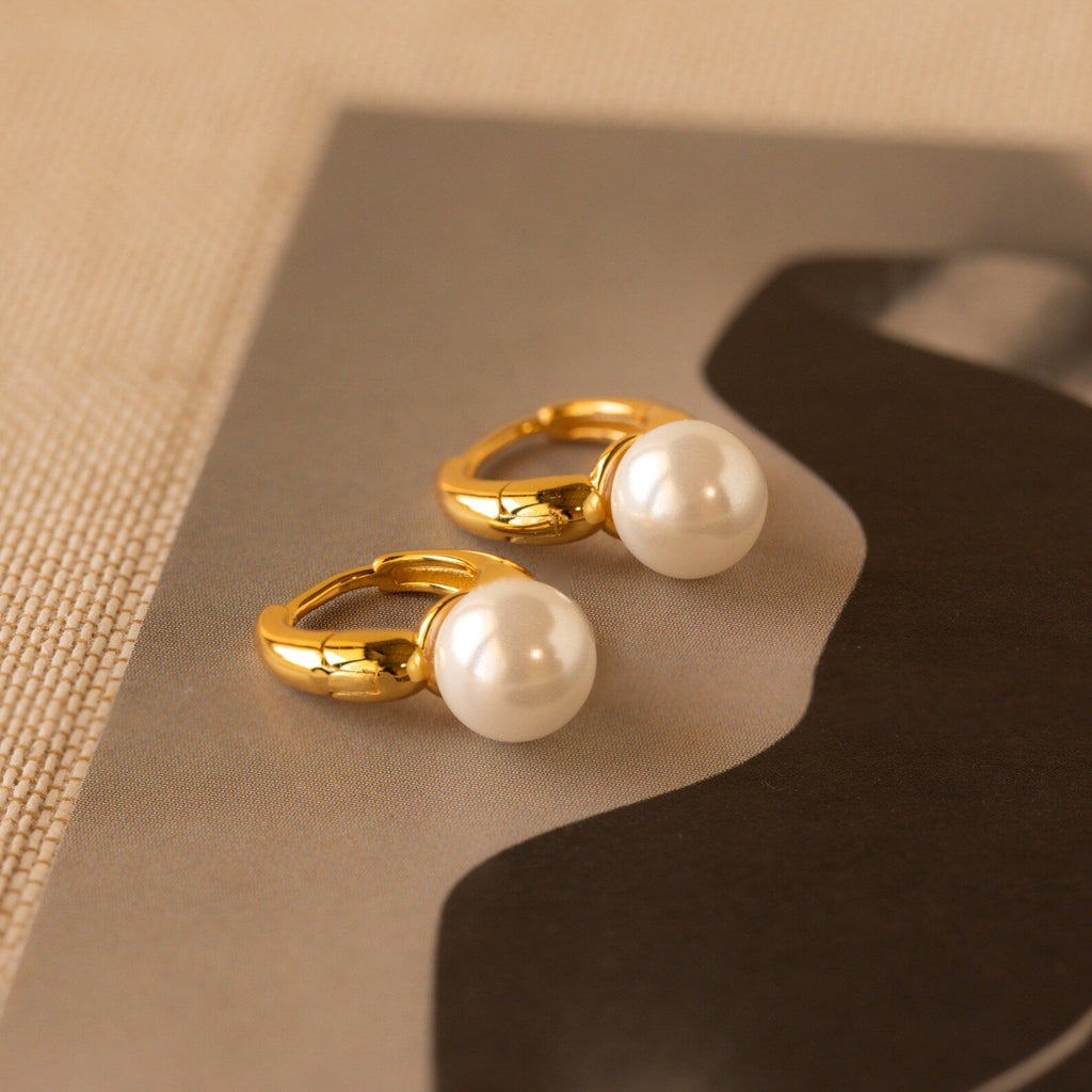 Yara pearl earrings