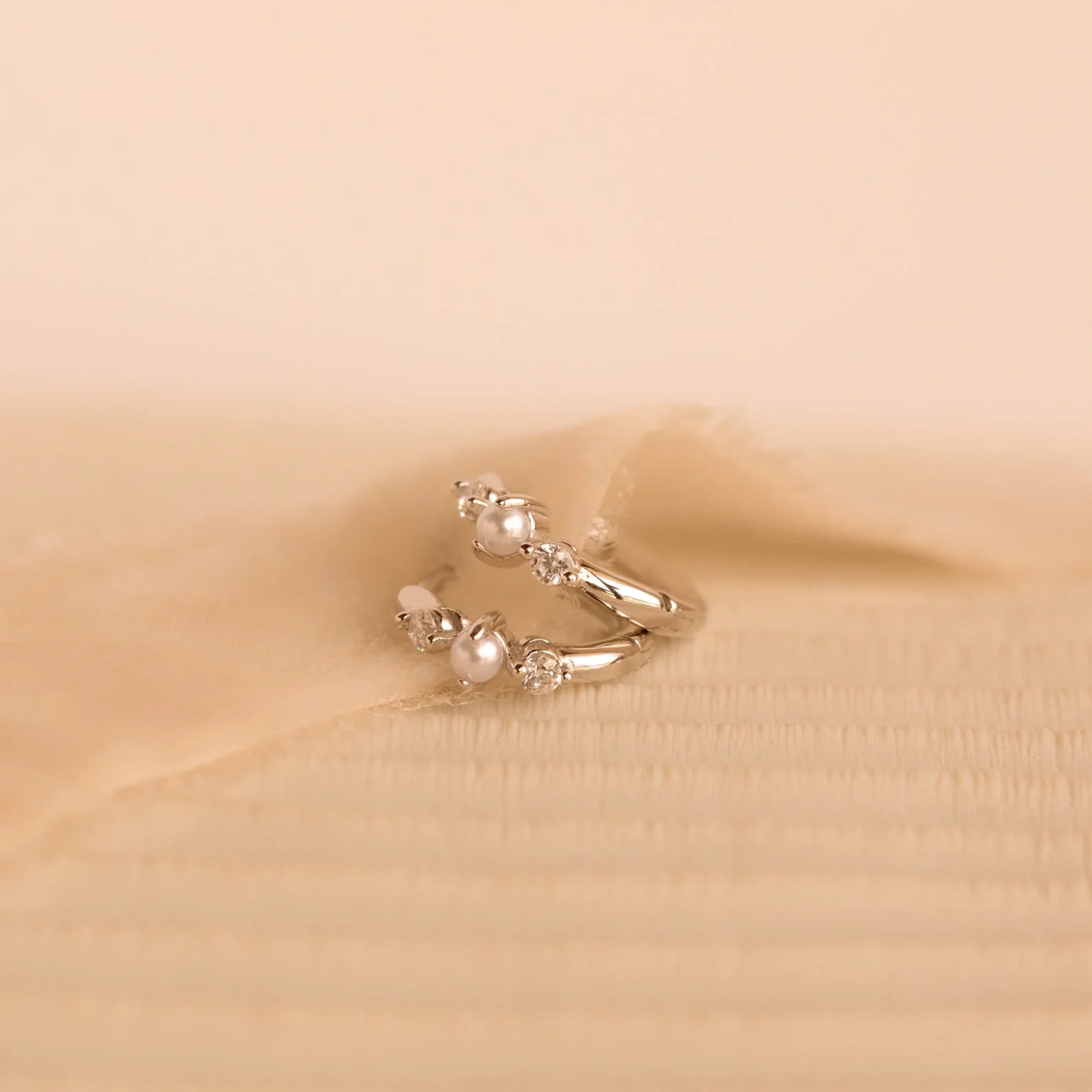 Grace Pearl Earrings