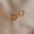 Clara classic hoop earrings