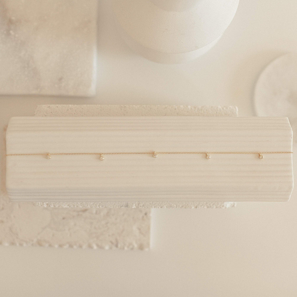 Necklace with Light Points Along the Chain