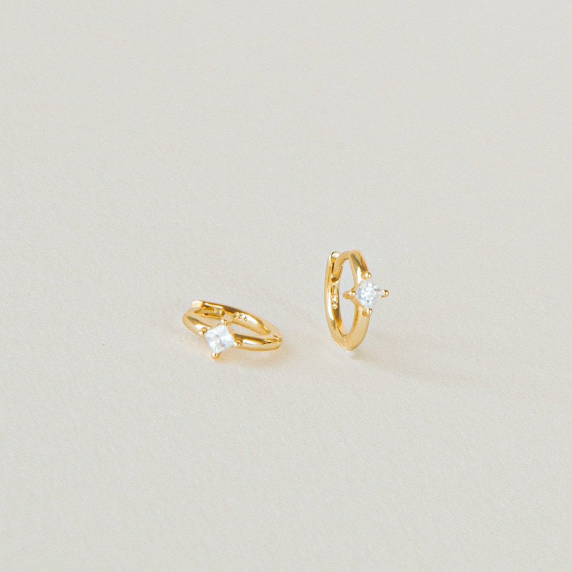Juliet earrings in 18k gold