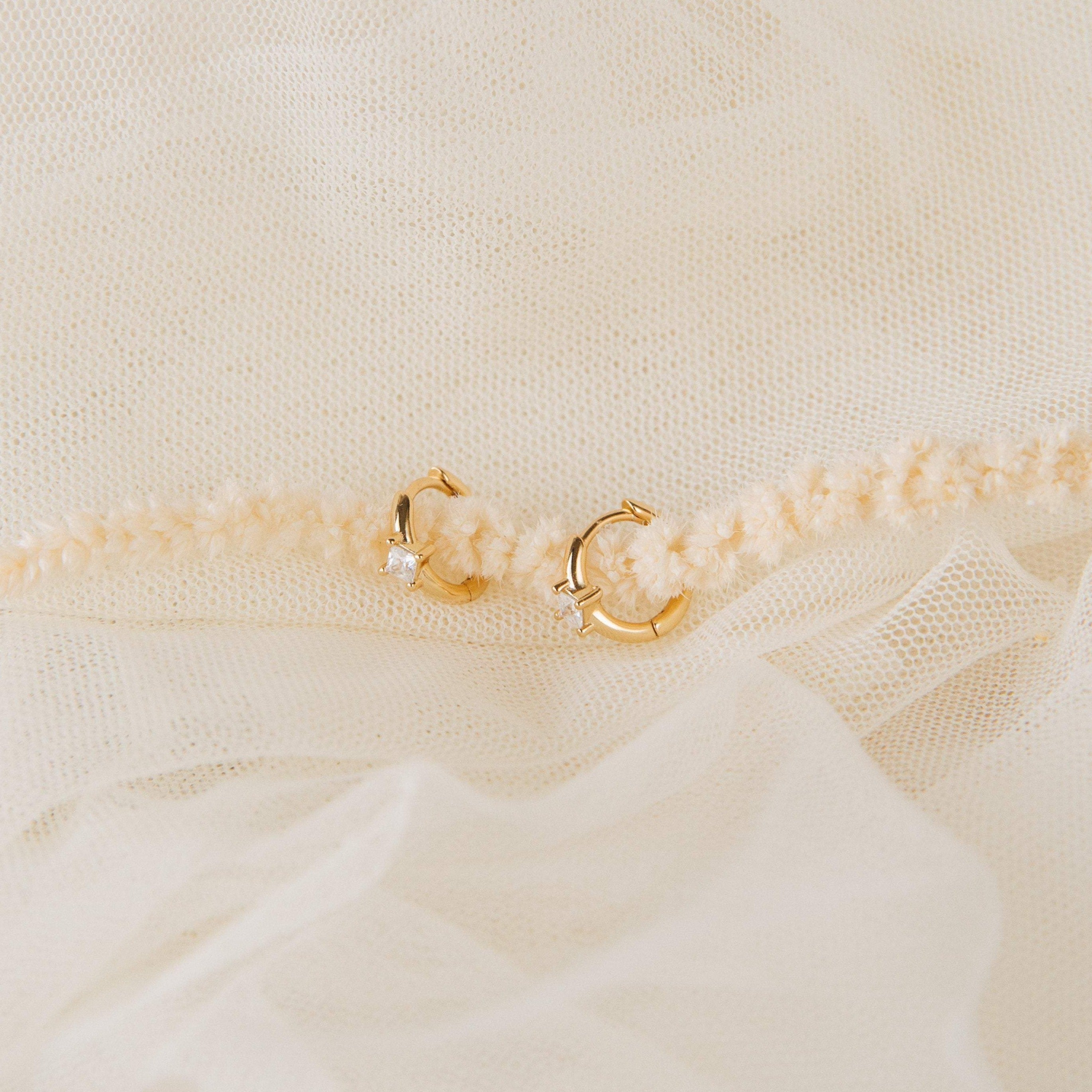 Juliet earrings in 18k gold