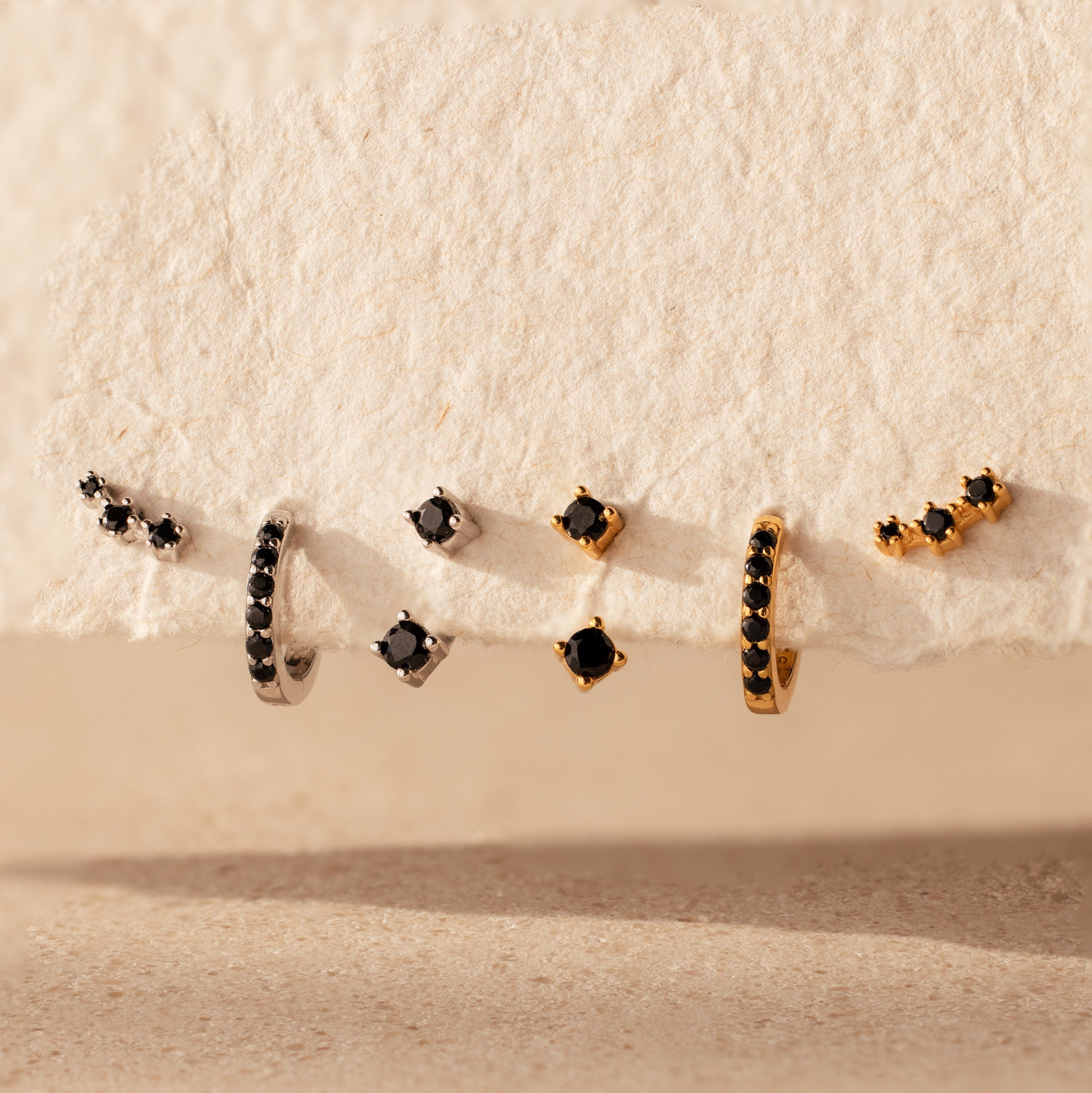 Charm Noir earring set