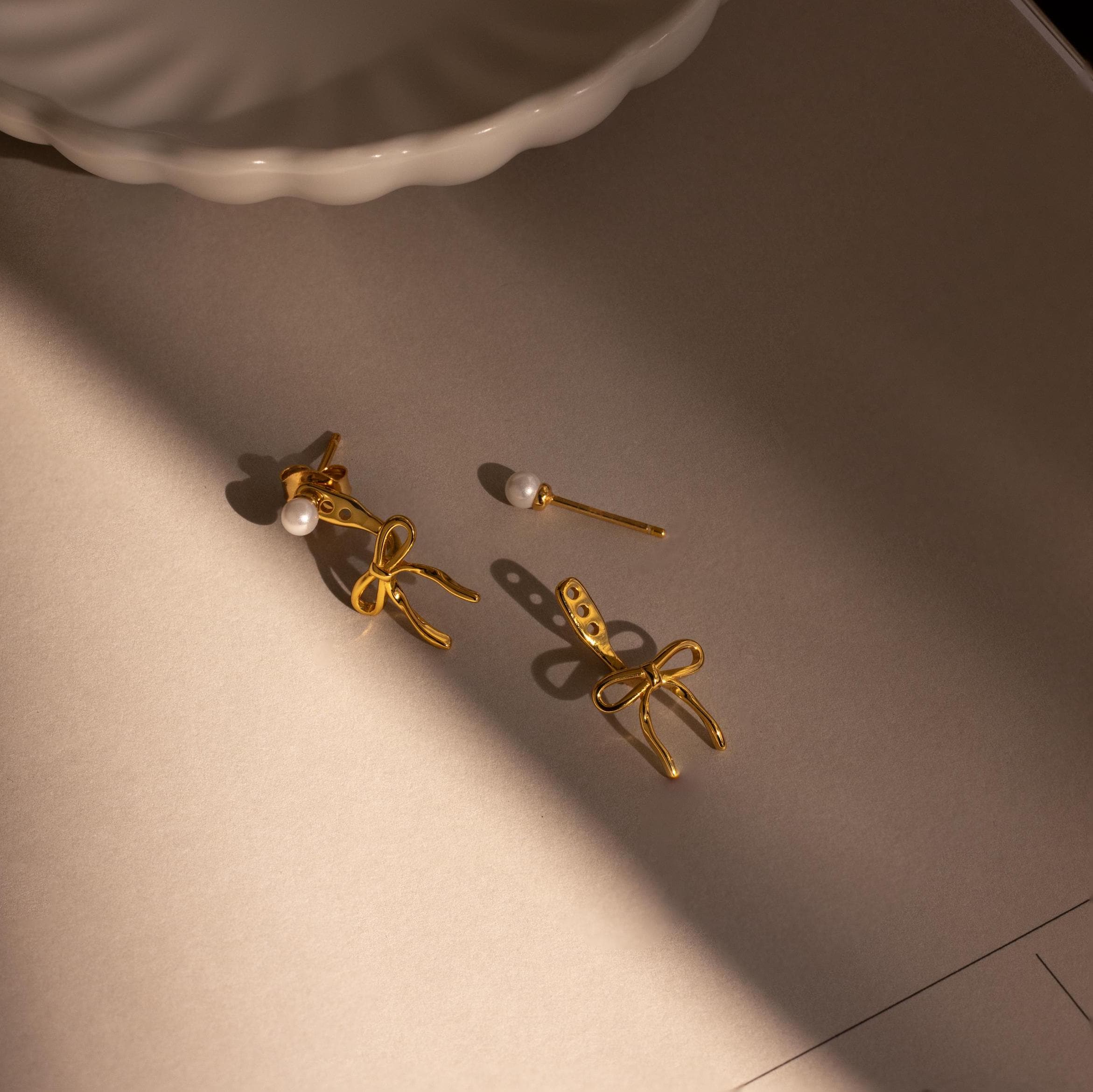 Pearl & Bow Ear Jackets in 18K Gold