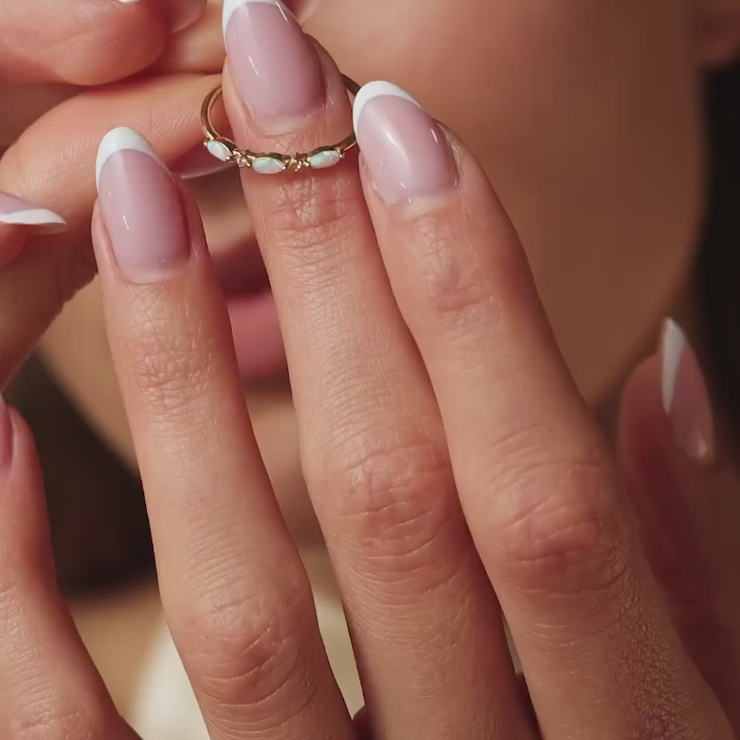 Helena Trio Ring with birthstone for the month